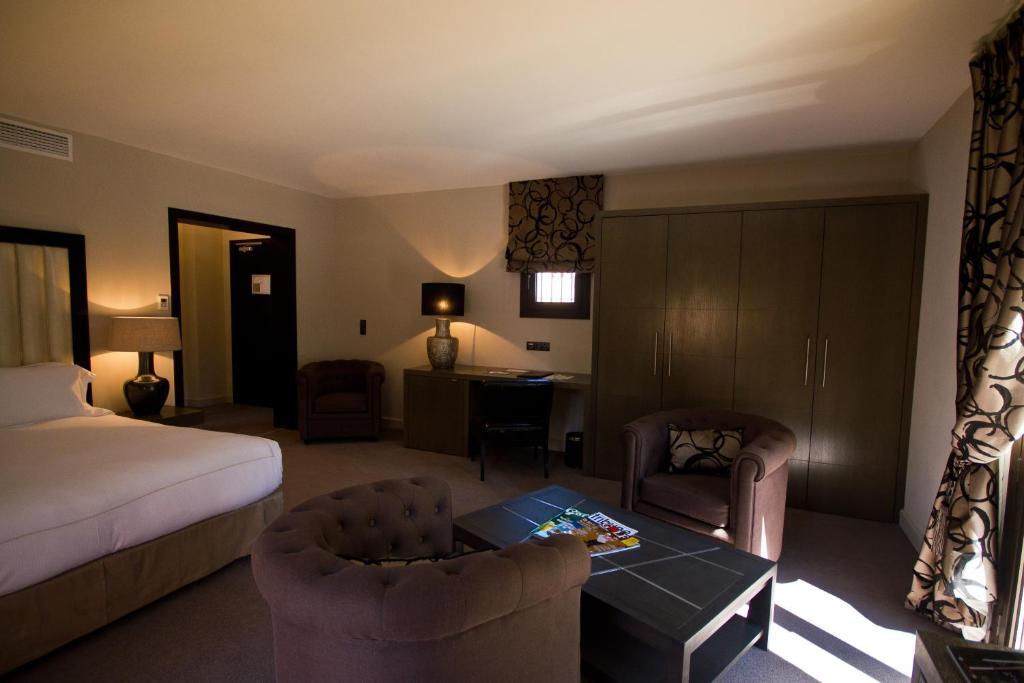 Le Daya Hotel & Spa - Boutique Hotel Roquebrune-sur-Argens Habitación foto